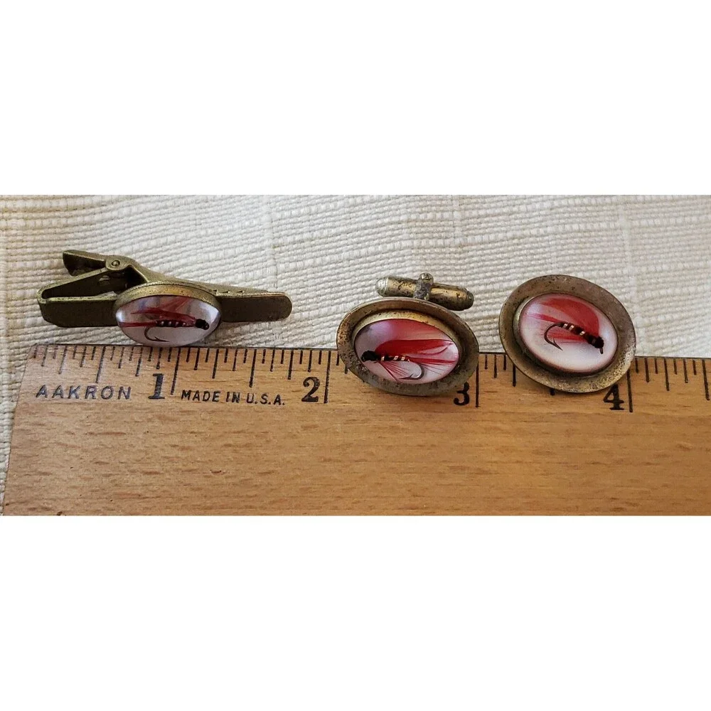 Vintage Unsigned Fly-Fishing Gold Tone Metal Tie Bar and Cufflinks Original Box